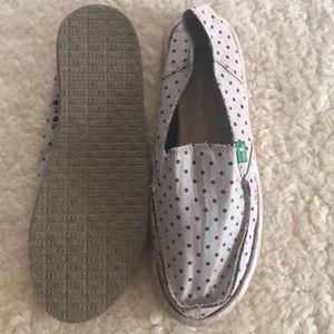 Sanuk loafers